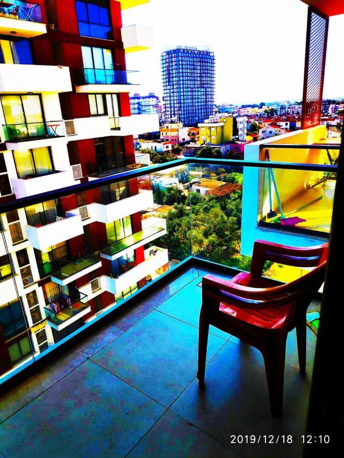 Uptown Holiday App & Pool Daily Rental Contactless Check In & Check Out ファマグスタ エクステリア 写真